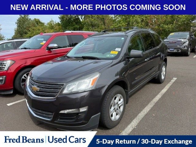 2014 Chevrolet Traverse LS photo 3