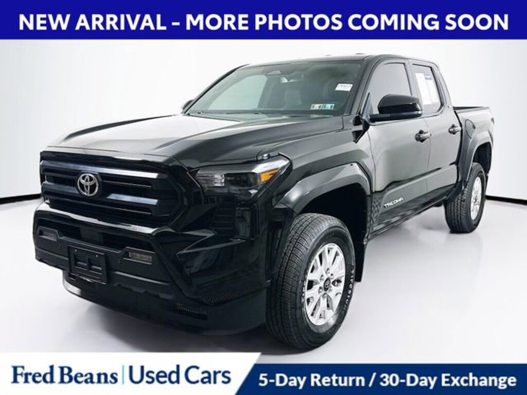 Used 2024 Toyota Tacoma 4WD SR5