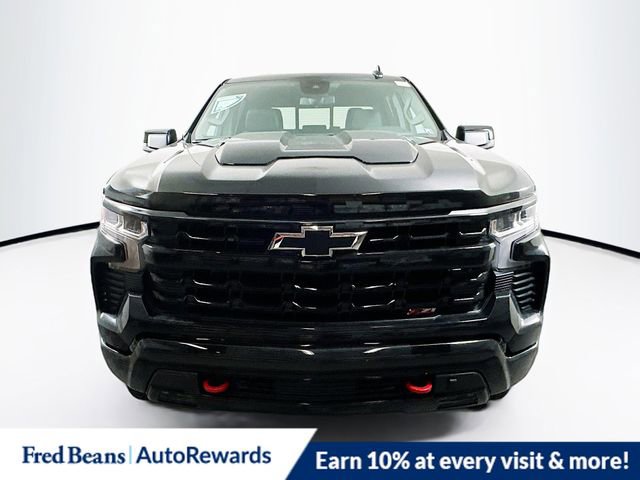 2025 Chevrolet Silverado 1500 LT Trail Boss photo 2