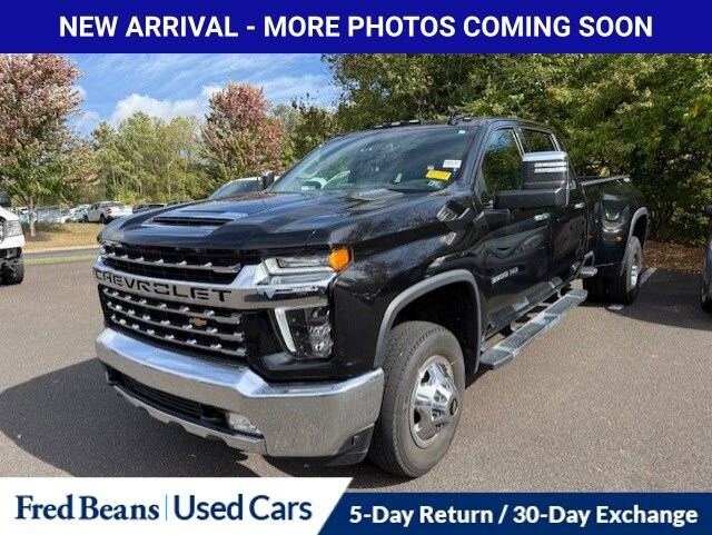 2023 Chevrolet Silverado 3500HD LTZ photo 3