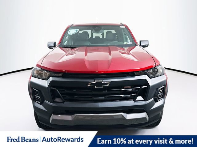 2025 Chevrolet Colorado Trail Boss photo 2
