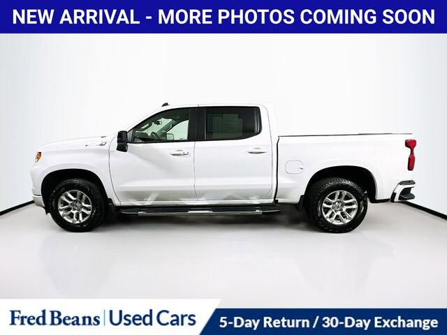 2023 Chevrolet Silverado 1500 RST photo 2