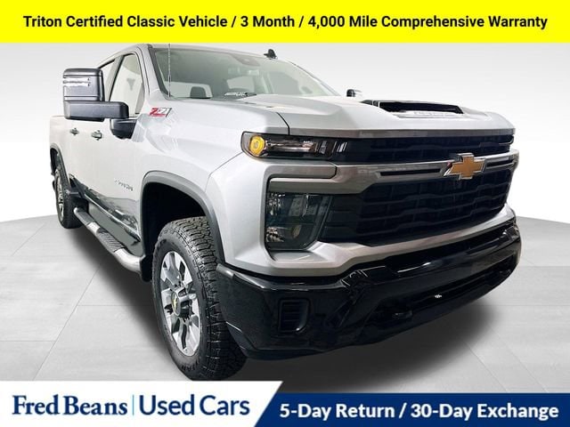 2025 Chevrolet Silverado 2500HD Custom's photo