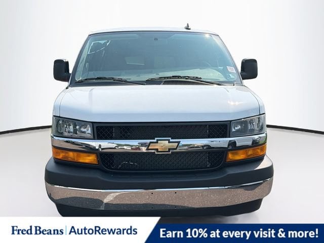 2025 Chevrolet Express Cargo Work Van - Photo 2