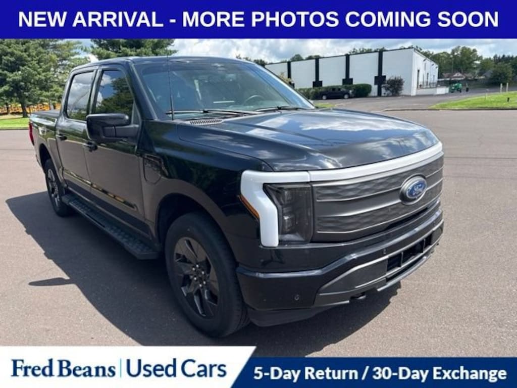 Used 2023 Ford F-150 Lightning Lariat Truck