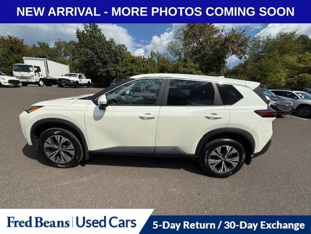 2023 Nissan Rogue SV photo 3