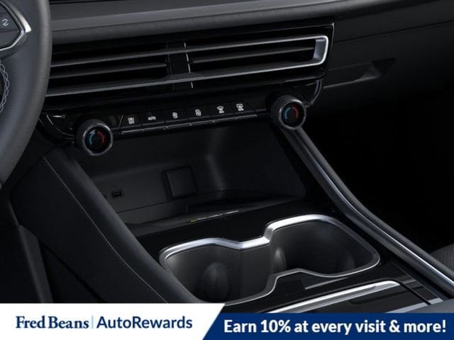 2025 Chevrolet Traverse LT - Photo 23