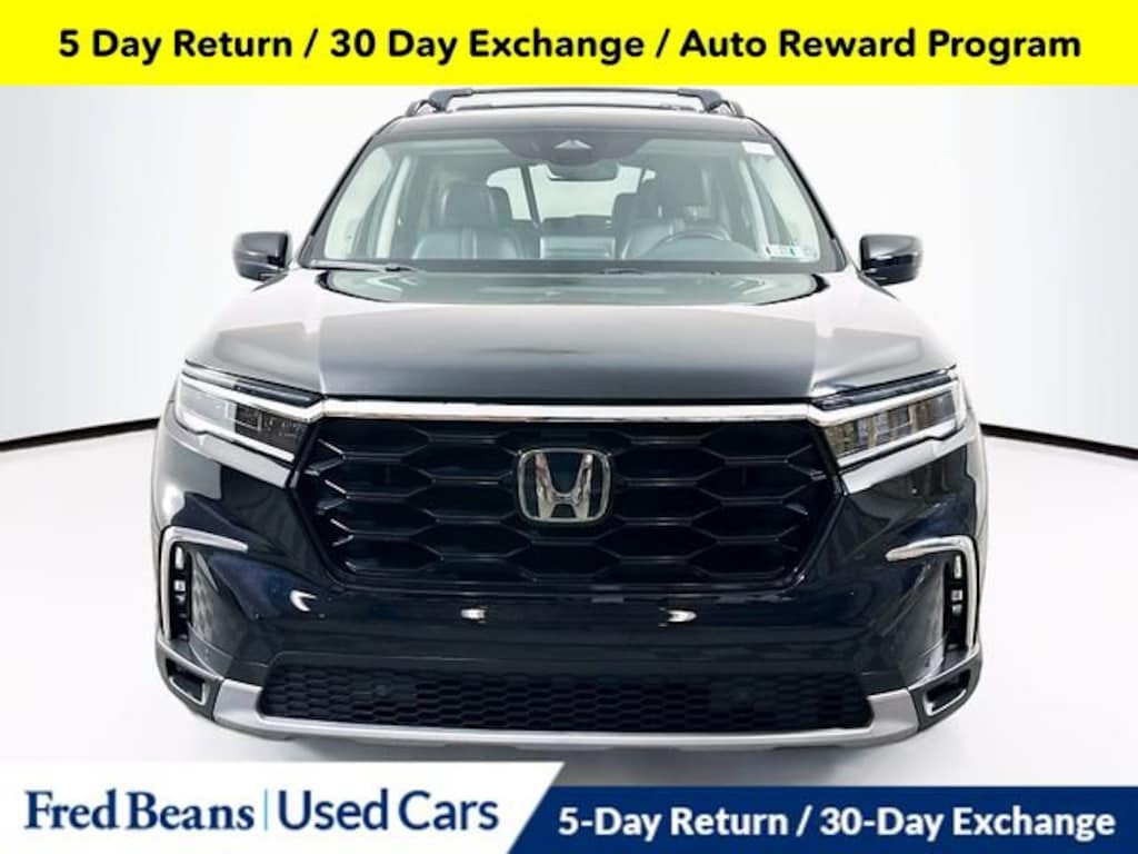 Used 2025 Honda Pilot Touring SUV