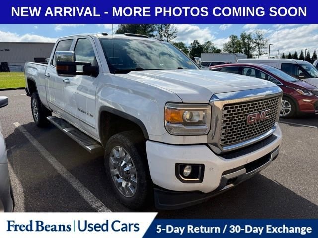 2016 GMC Sierra 4WD Crew Cab Standard Box Denali's photo