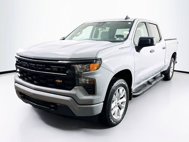 2024 Chevrolet Silverado 1500 Custom photo 3