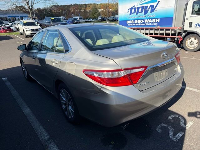 2015 Toyota Camry XSE photo 4