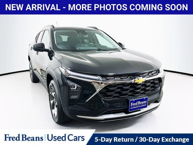 2025 Chevrolet Trax LT's photo