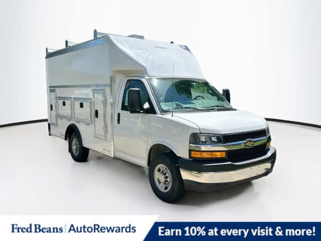 New 2026 Chevrolet Express Cutaway 3500 1WT Cutaway Van