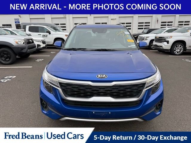 2021 Kia Seltos S photo 2