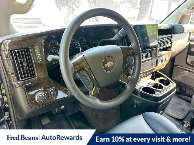 2026 Chevrolet Express Cargo Work Van - Photo 7