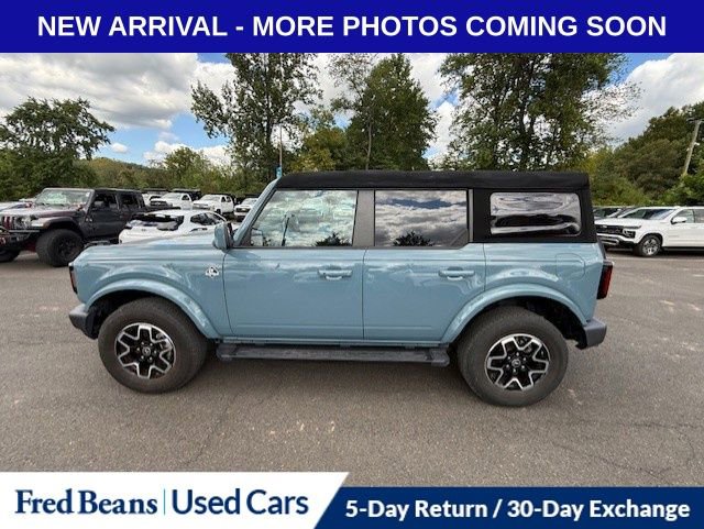 2021 Ford Bronco Base photo 3