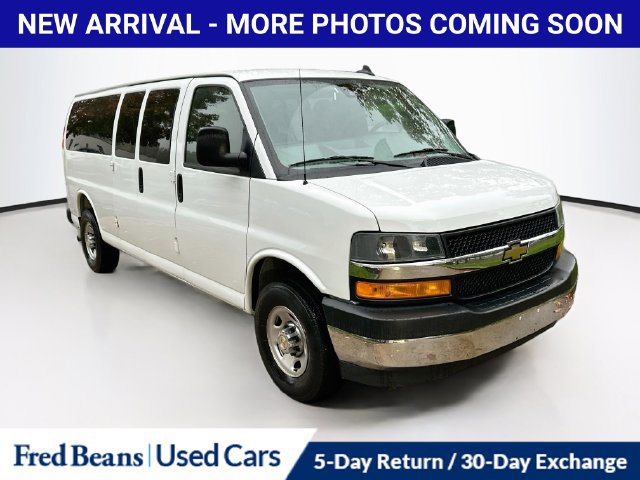 2025 Chevrolet Express Passenger