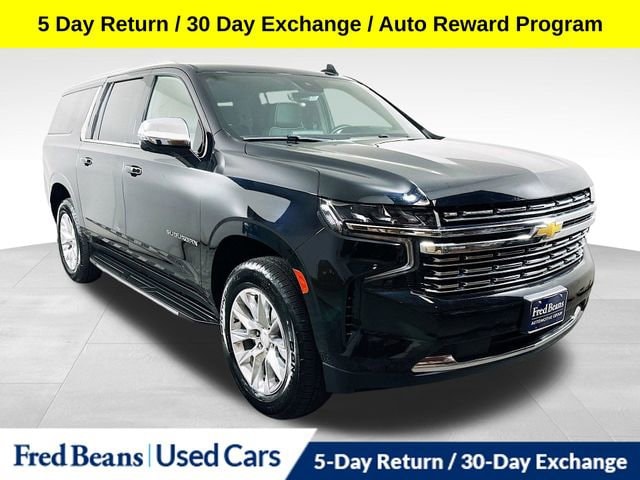 2024 Chevrolet Suburban 4WD 1500 Premier's photo