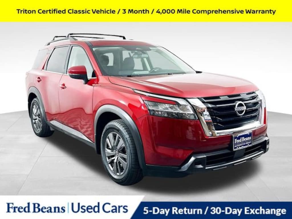 Used 2022 Nissan Pathfinder SV 4WD SUV