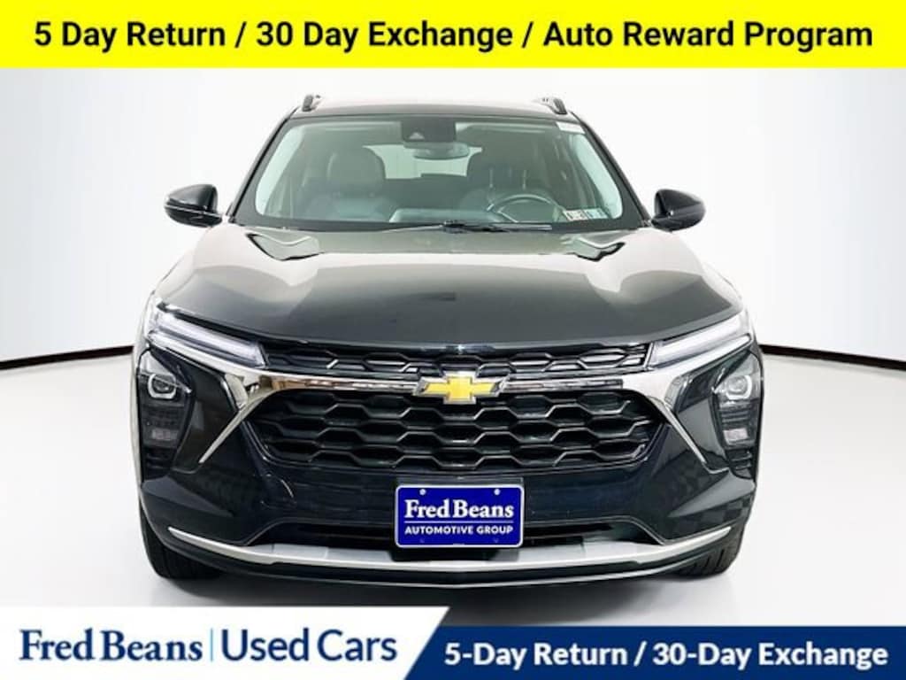 Used 2025 Chevrolet Trax LT SUV