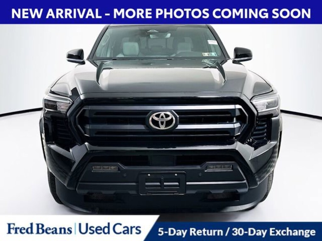 Used 2024 Toyota Tacoma 4WD SR5