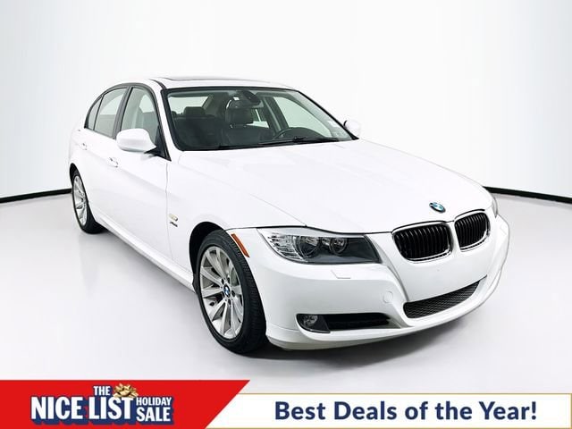 2011 BMW 3 Series 328i's photo