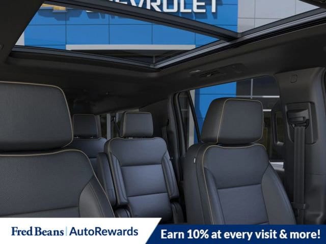 2026 Chevrolet Suburban Premier - Photo 24
