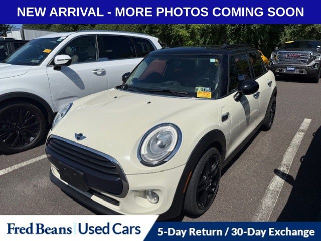 2018 Mini Cooper 4 Door Hardtop photo 3