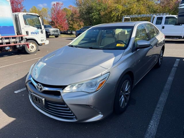 2015 Toyota Camry XSE photo 3