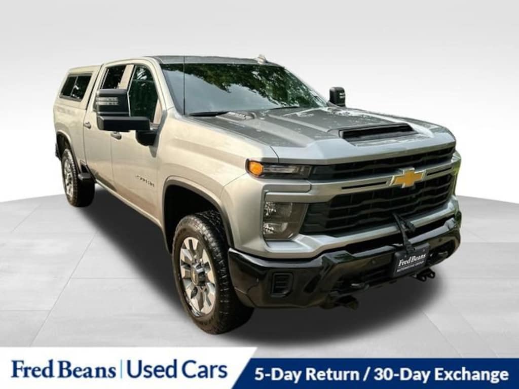 Used 2025 Chevrolet Silverado 2500 HD Custom Truck