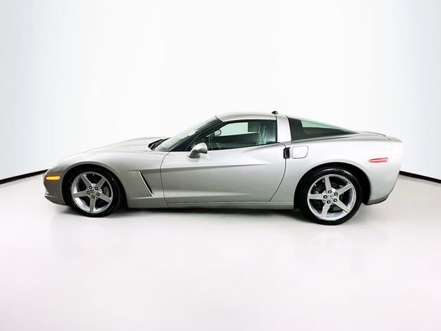 2005 Chevrolet Corvette Base photo 3