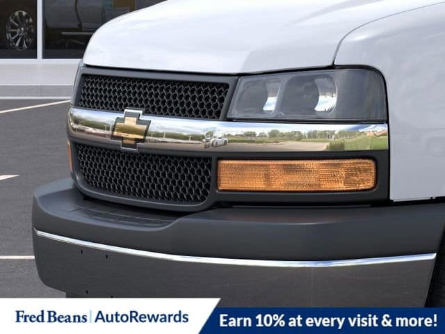 2025 Chevrolet Express Cargo Work Van - Photo 17