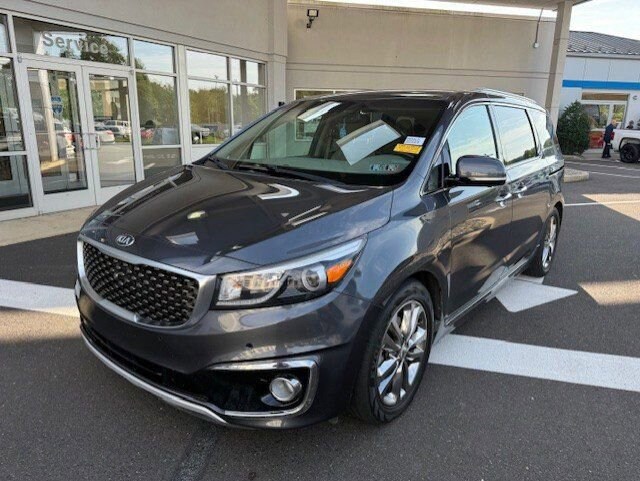2016 Kia Sedona SXL photo 3