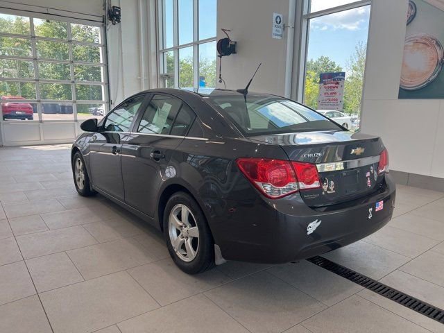 2014 Chevrolet Cruze photo 4
