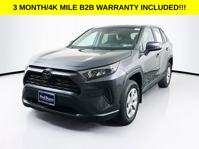2022 Toyota RAV4 LE photo 3
