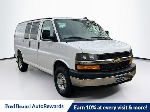 2025 Chevrolet Express Cargo