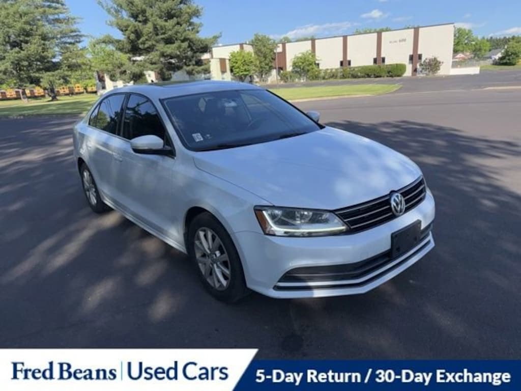 Used 2017 Volkswagen Jetta 1.4T SE Sedan