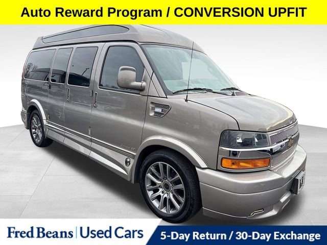 2019 Chevrolet Express Cargo Work Van's photo