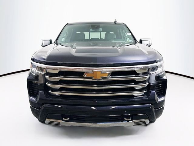 2023 Chevrolet Silverado 1500 High Country photo 2