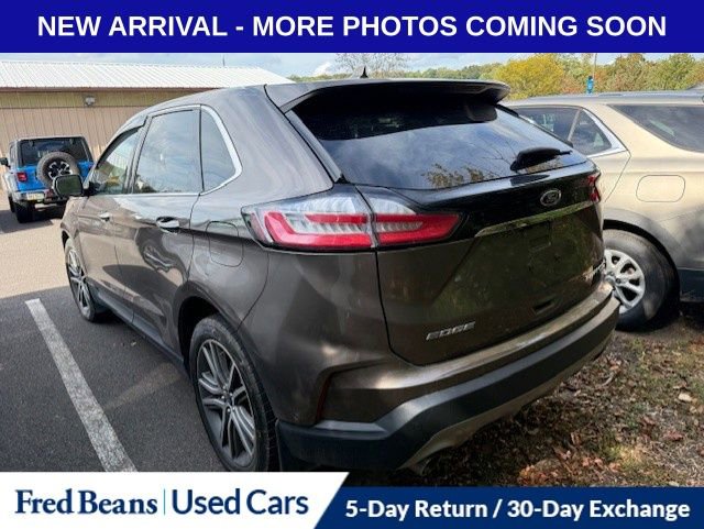 2019 Ford Edge Titanium photo 3