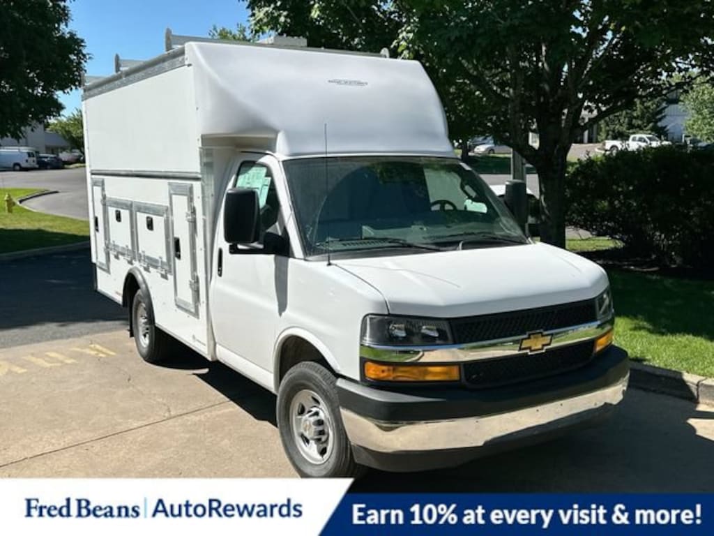 New 2026 Chevrolet Express Cutaway 3500 1WT Cutaway Van