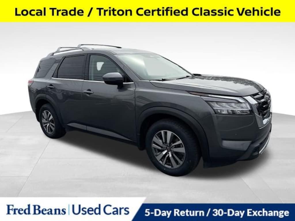 Used 2023 Nissan Pathfinder SL 4WD SUV