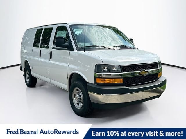 2025 Chevrolet Express Cargo Work Van's photo