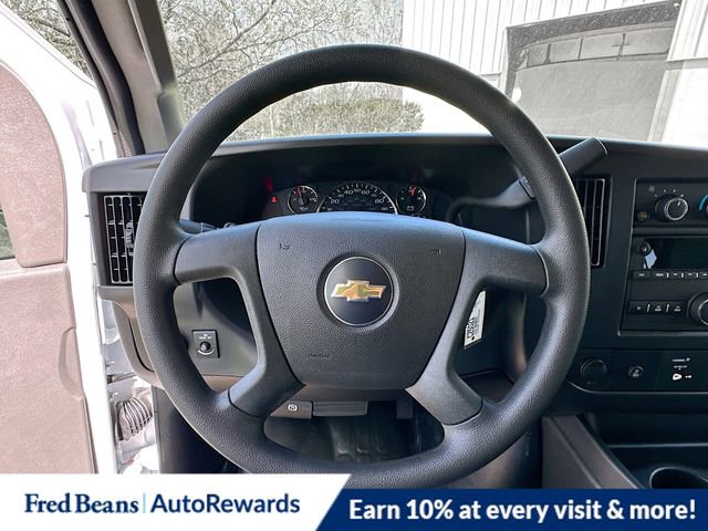 2025 Chevrolet Express Cargo Work Van - Photo 7