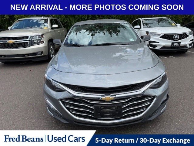 2023 Chevrolet Malibu LS photo 2