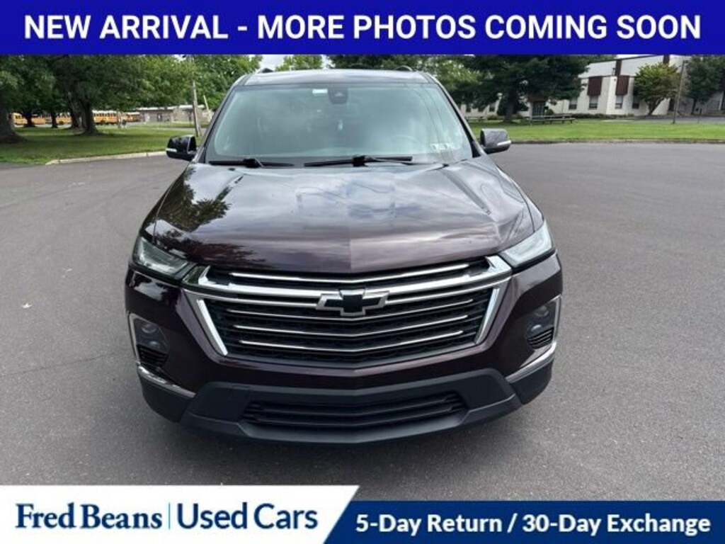 Used 2023 Chevrolet Traverse LT Cloth SUV