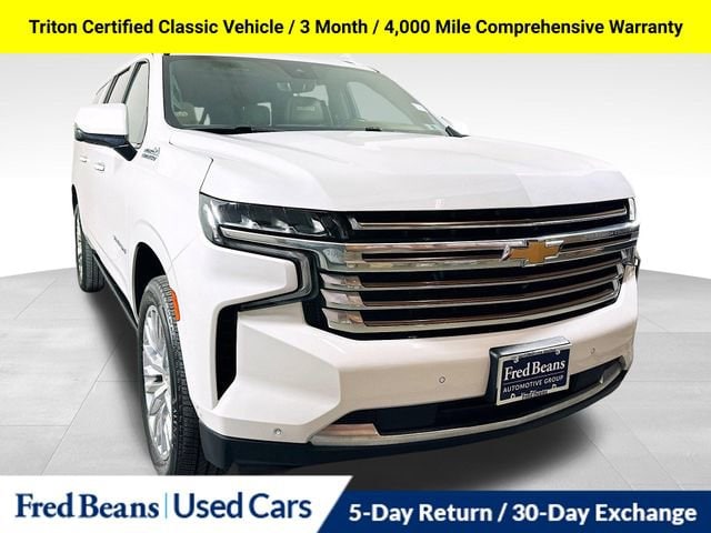 2024 Chevrolet Suburban High Country's photo