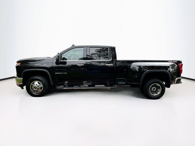 2023 Chevrolet Silverado 3500HD LTZ photo 4