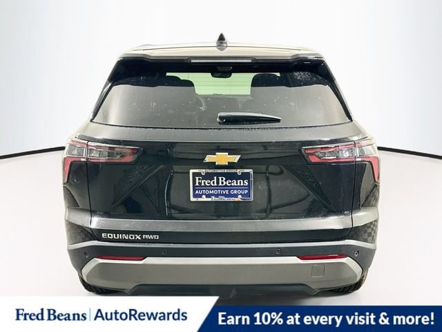 2027 Chevrolet Equinox LT - Photo 6