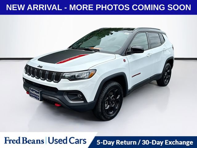 2024 Jeep Compass Trailhawk photo 3